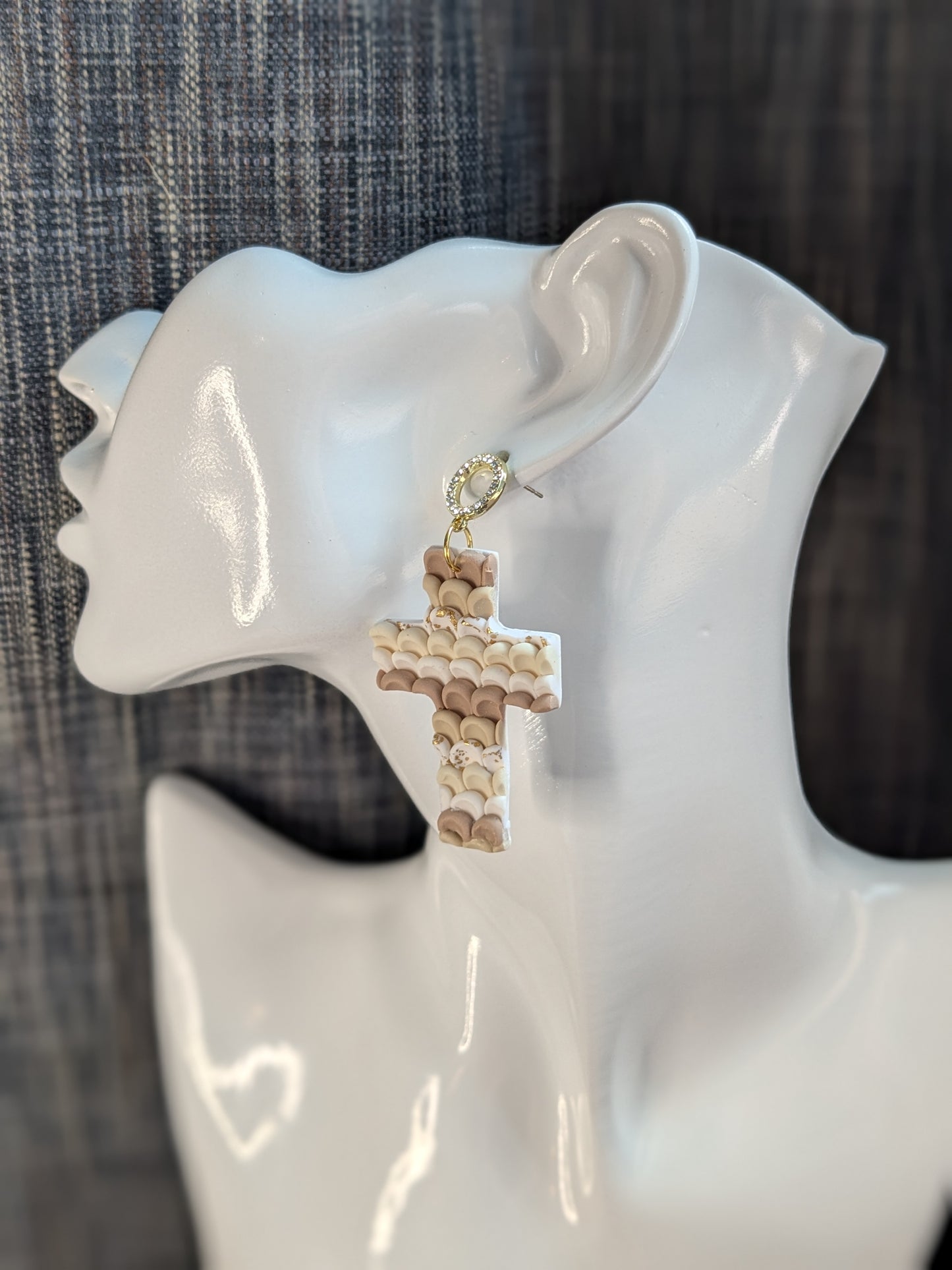 Large Cross Dangles