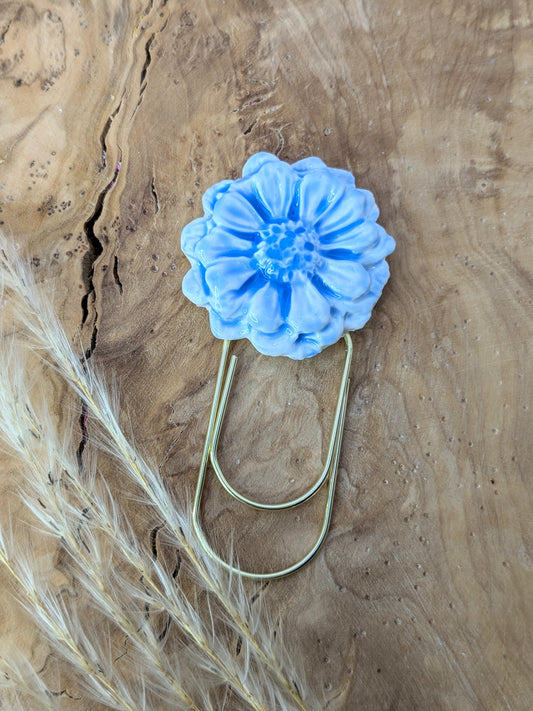 Giant Daisy Paperclip Bookmark